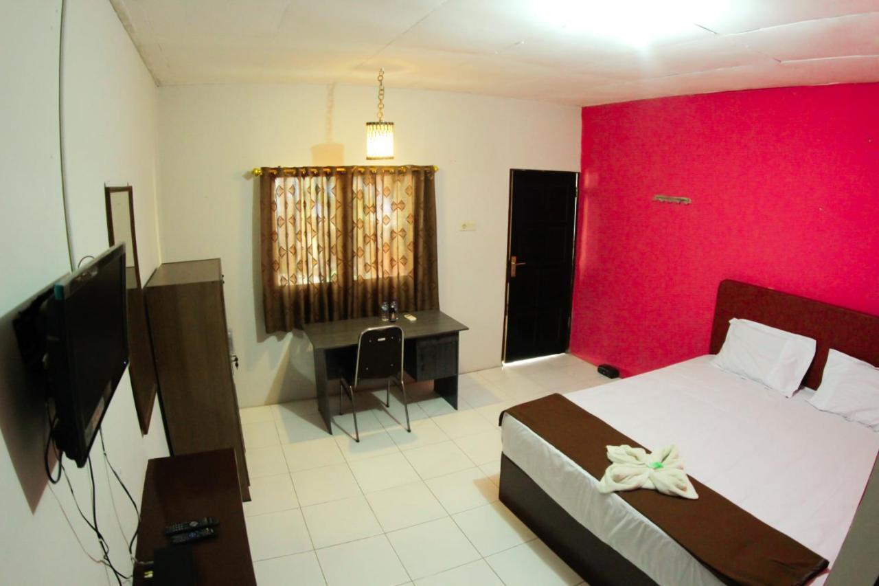 FX72 Beach Resort Maumere Exterior foto
